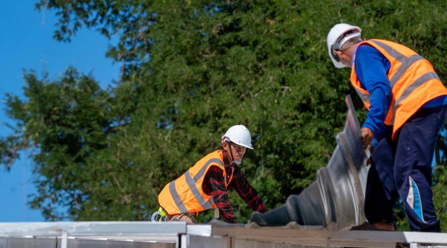 Professional residential roofers in Otho, IA